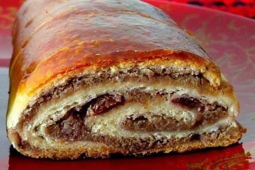FINA ŠTRUDLA SA ORASIMA: Klasični kolač koji nikada ne gubi svoju draž