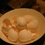 Ljuske od jaja ne bacajte: Pomiješajte ih sa sirćetom i dobit ćete čudo za kuću Ljuske od jaja ne bacajte: Pomiješajte ih sa sirćetom i dobit ćete čudo za kuću - featured image