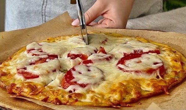 BOLJE OD PIZZE! Samo izrendajte 2 krompira! Jednostavan i jeftin recept! - featured image