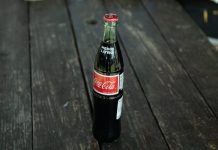 Uzmite Kolu, običnu pastu za zube i uradite ovaj KUĆNI TRIK: Koristim ga godinama i preporučujem svima! Uzmite Kolu, običnu pastu za zube i uradite ovaj KUĆNI TRIK: Koristim ga godinama i preporučujem svima! - featured image