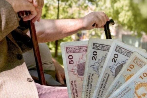Penzionerima u srijedu stiže povećana penzija, evo koliko sada iznosi najniža - featured image