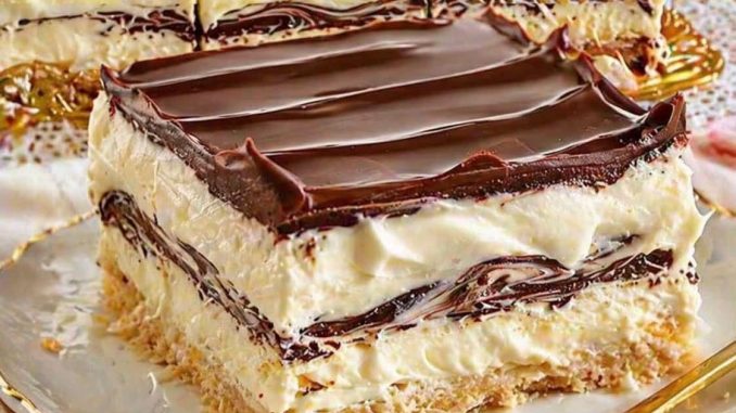 POSNA KREMASTA TORTA PO RECEPTU MOJE TETKE – sa posnim kremom, dva fila i čokoladom… - featured image